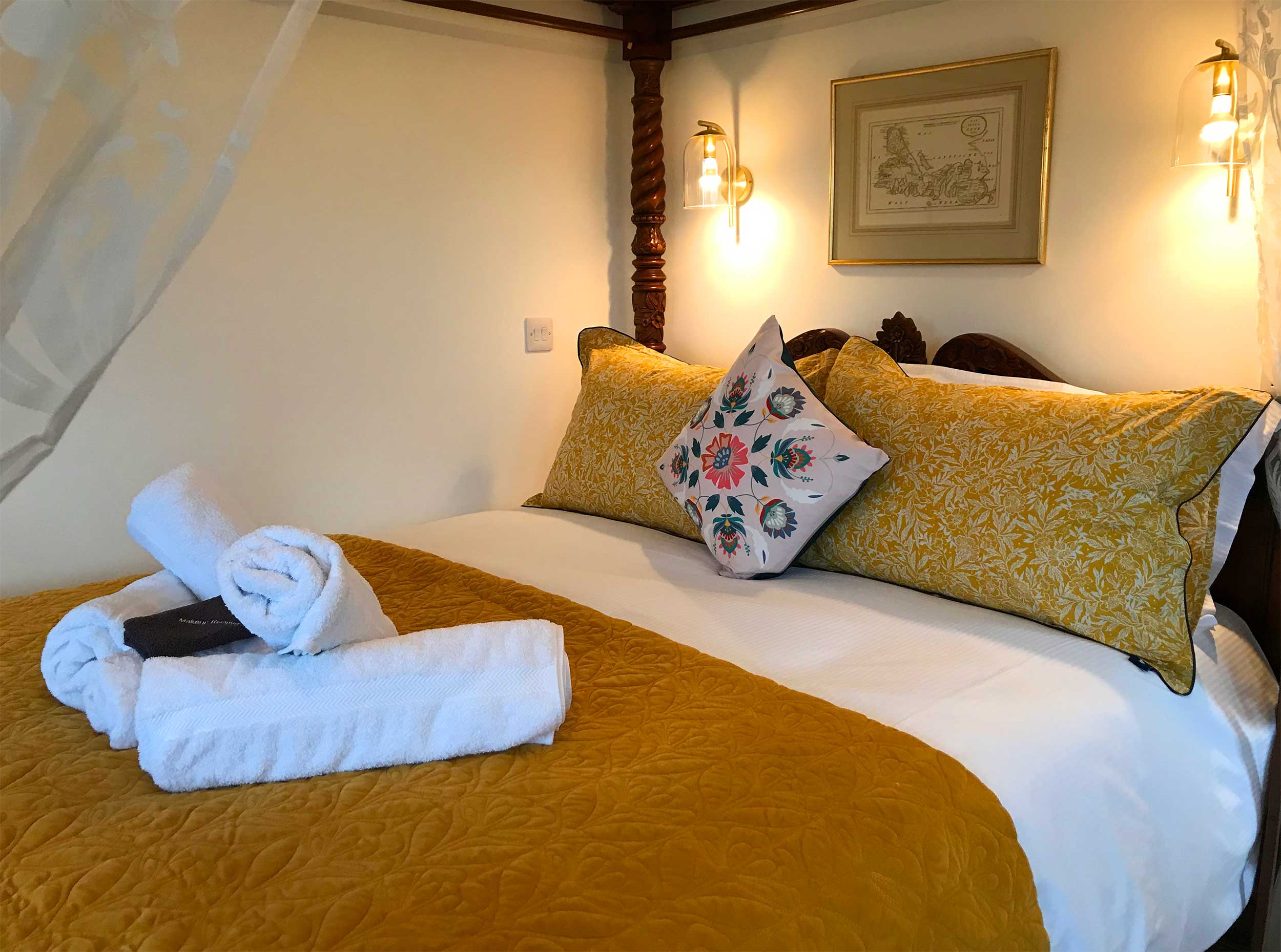 The Coach House self catering accommodation with sea views of Dunvegan Cabin