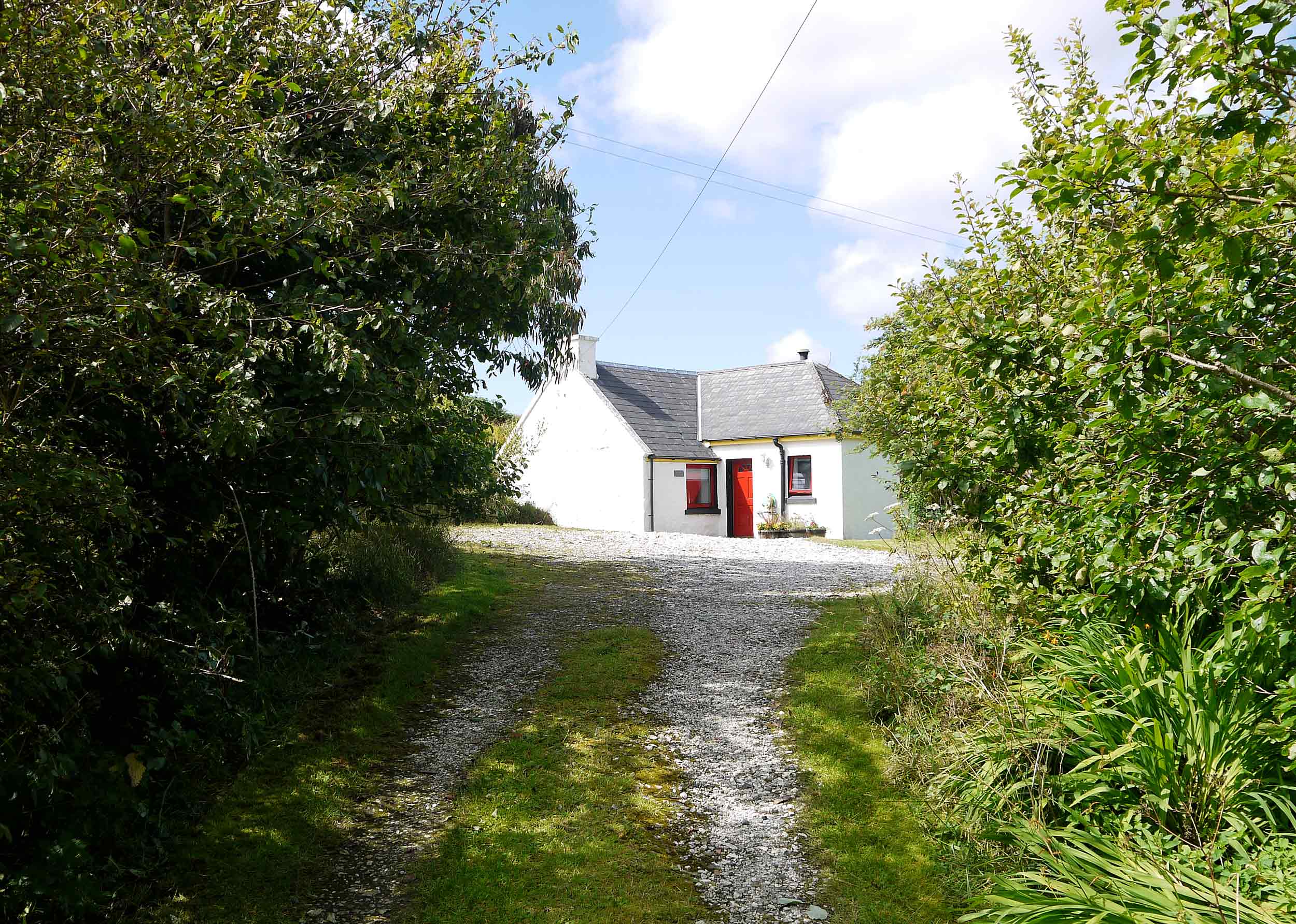 Blossom Cottage is a self catering accommodation at Araucaria Croft Skye with private parking and gardens